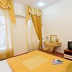 Odessa-mama Hotel