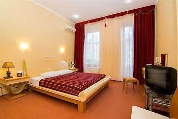 Hotel Odessa-mama 3*